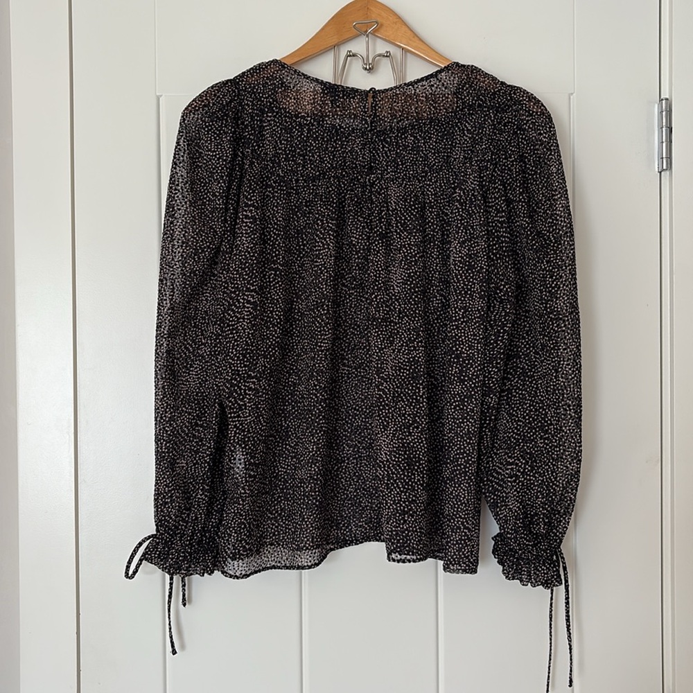 Dynamite Blouse - Picture 3 of 7